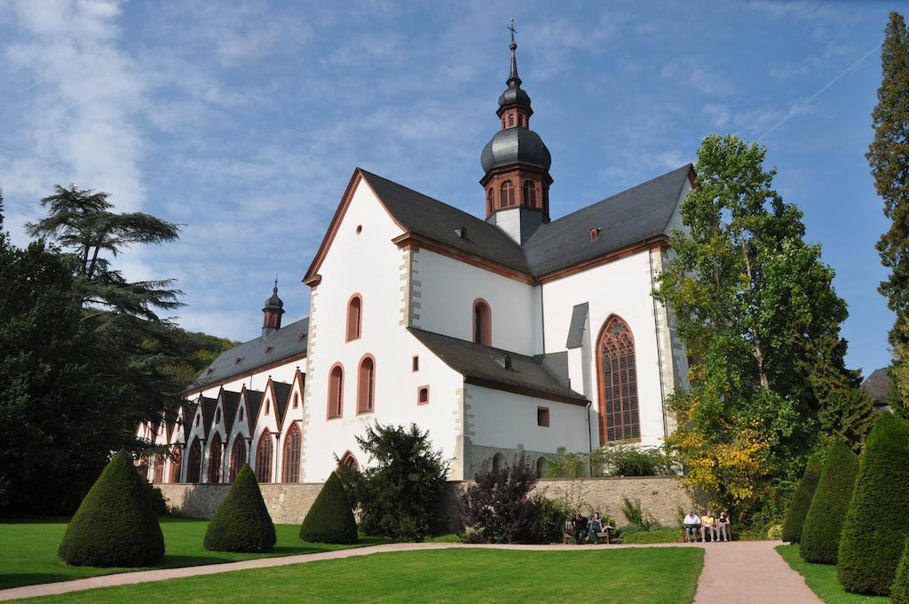 Hotel Gasthof Schuster Und Gaestehaus Ruedesheim am Rhein Exterior photo